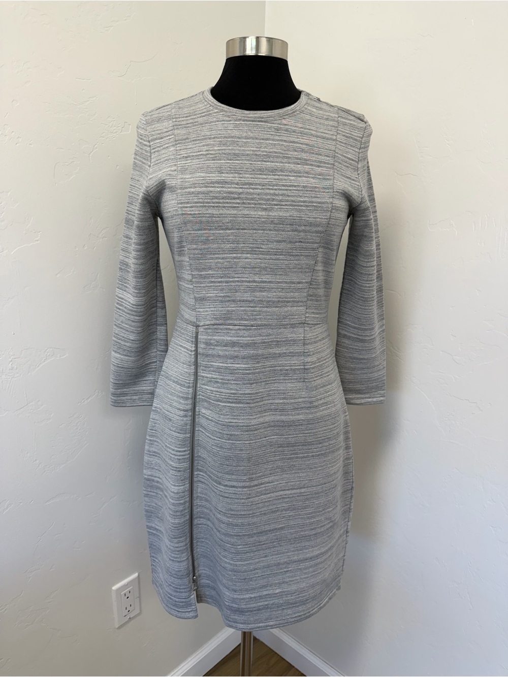 Whistles Heathered Light Gray Long-Sleeve with zipper Sheath Midi Dress Size 8